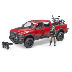 ג'יפ ברודר Ram 2500 אופנוע Ducati ונהג Bruder